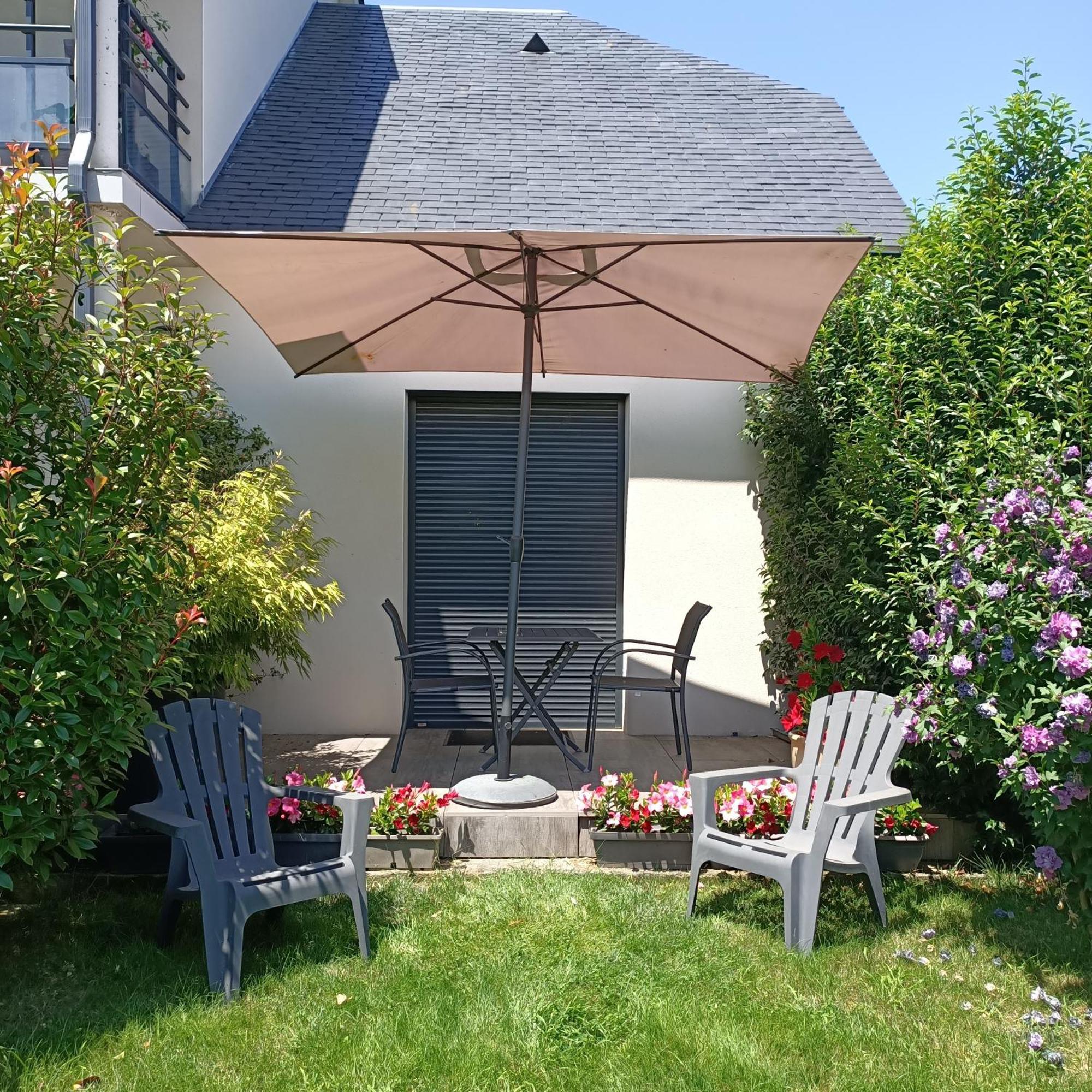 Le Balcon Des Cimes Apartment Adast Exterior photo