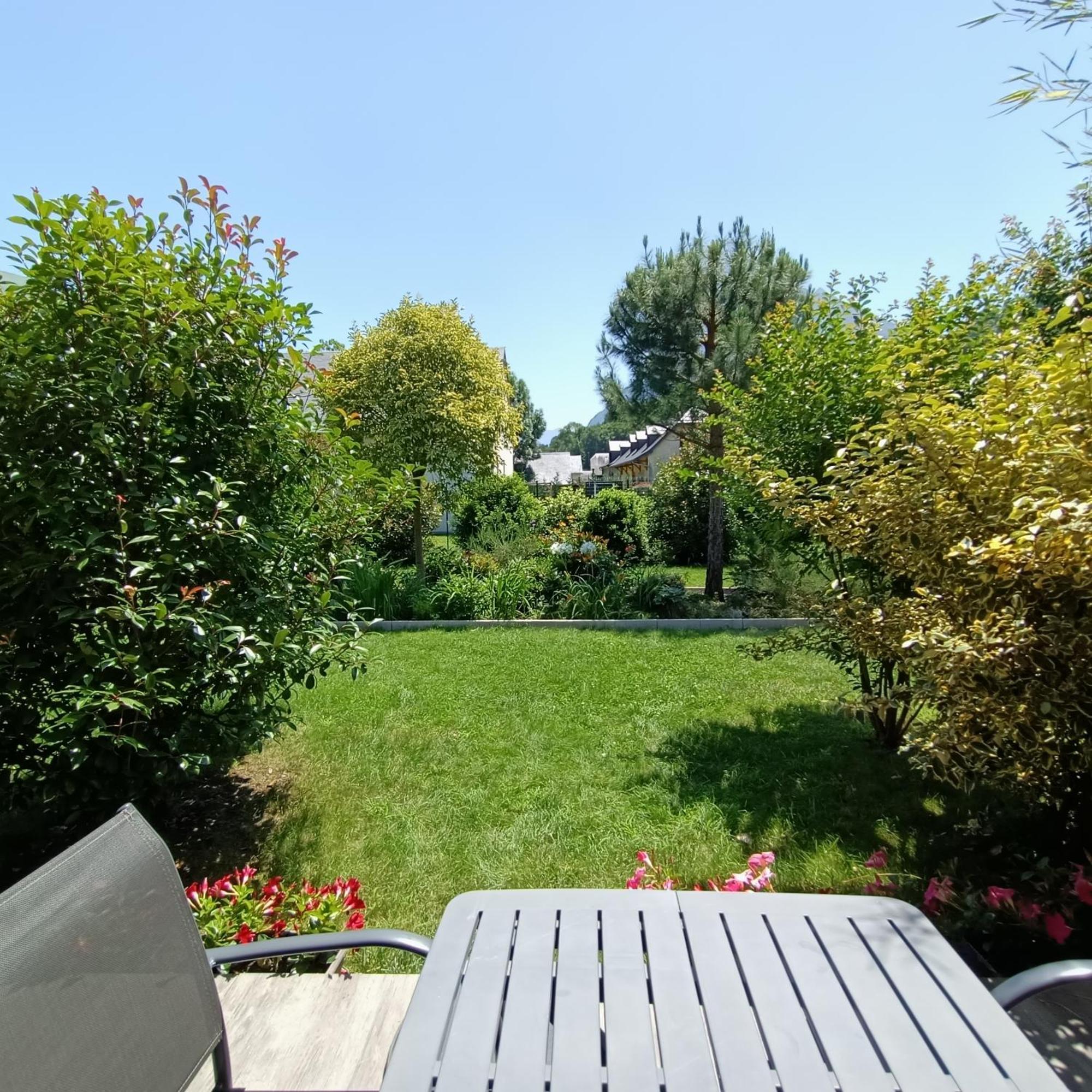 Le Balcon Des Cimes Apartment Adast Exterior photo
